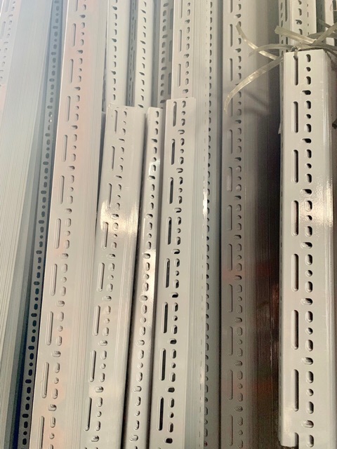 Combo 4 thanh sắt v lỗ 30x30,  30x50 dài 90cm, 100cm, 110cm, 120cm dày 2mm