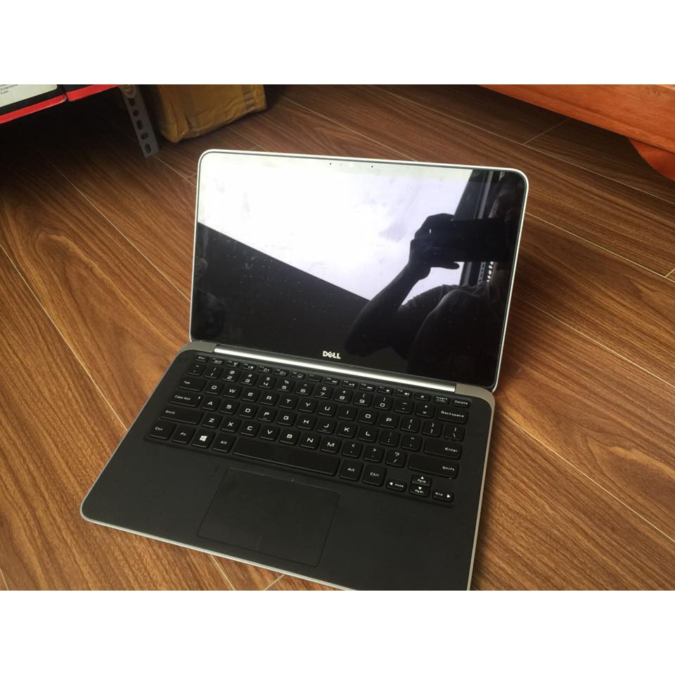 Laptop cũ Dell XPS L321 Core i5, ram 4gb, ổ cứng ssd 128gb, màn hình 13.3"