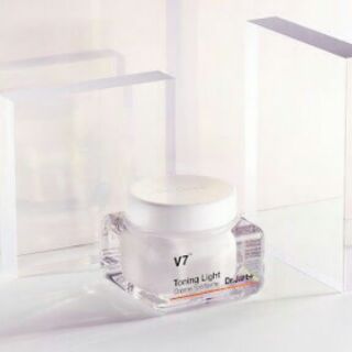 Kem V7 TONING LIGHT