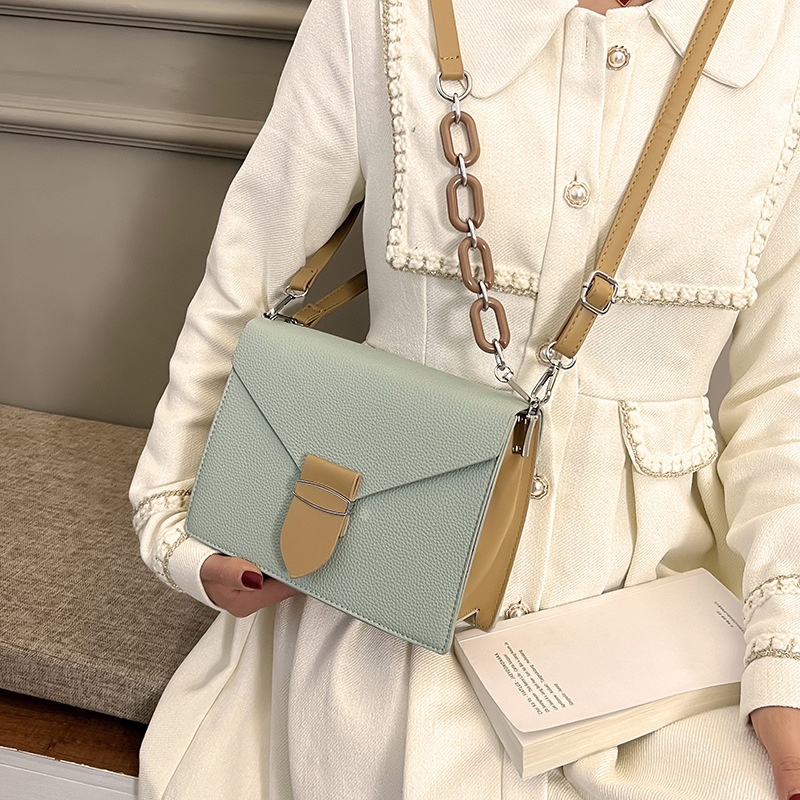 Túi Đeo Vai Hình Vuông Cỡ Nhỏ Phối Dây Xích Thời Trang Cho Nữ