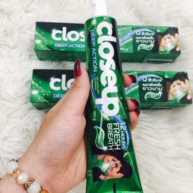 Kem đánh răng close up thái