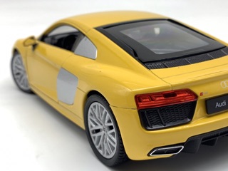 Xe mô hình Audi R8 V10 1:24 Welly