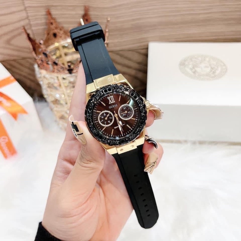 Đồng hồ Nữ Guess đen tuyền