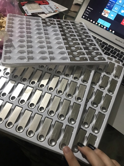 Usb 32Gb 64Gb 2.0 vỏ nhôm chống nước siêu bền | BigBuy360 - bigbuy360.vn