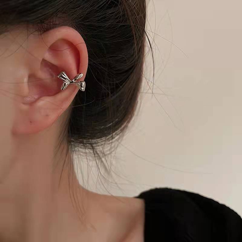 Khuyên Kẹp Vành Tai Hình Nơ Bằng Kim Loại Phong Cách Hip Hop 19A1481 Thời Trang