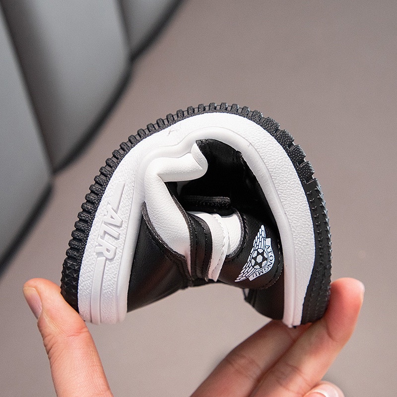 Giày đi học, đi chơi cho bé trai, bé gái kiểu dáng thể thao đế mềm, siêu nhẹ, lót giày kháng khuẩn đủ màu bon.shop16