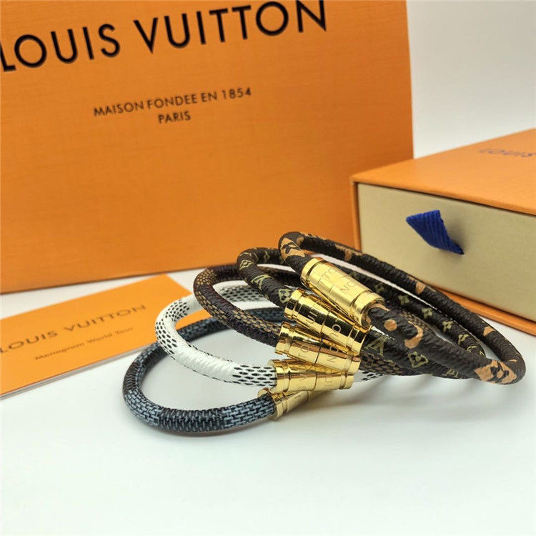 Vòng tay bằng da họa tiết LV phối khóa nam châm thời trang cho nam và nữ