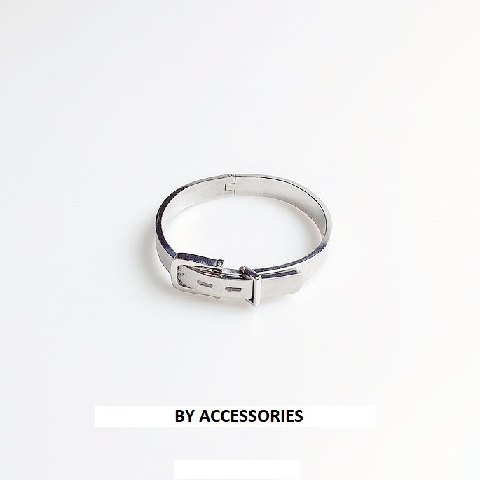 Vòng tay titan unisex dạng dây nịt không gỉ UB191101