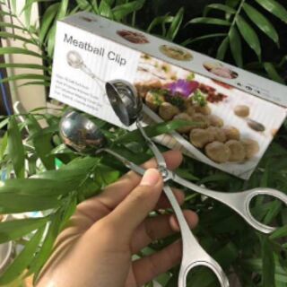 Dụng cụ nặn thịt chả cá viên inox