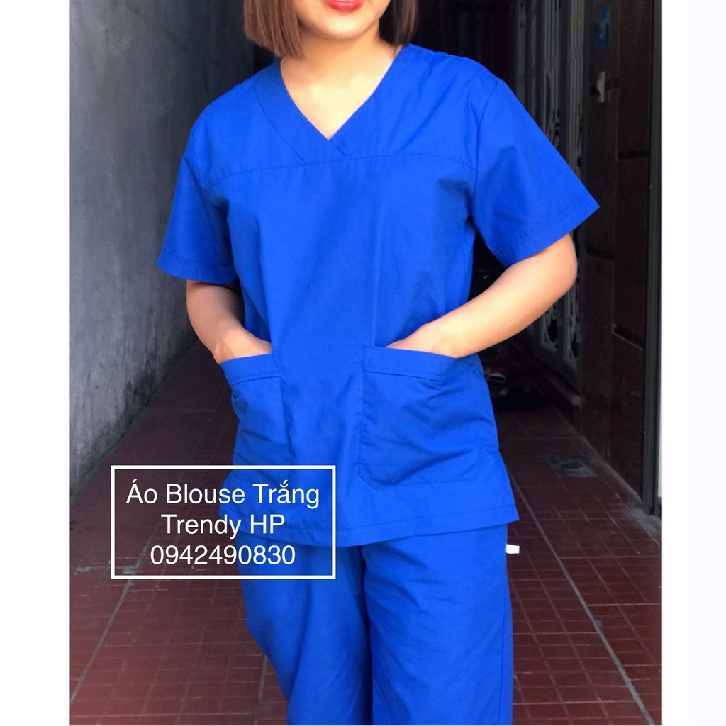 Bộ scrubs blouse kỹ thuật viên nữ cộc tay Xanh Cô Ban- bộ quần áo cổ tim đồng phục bện viện, thẩm mỹ viện, spa