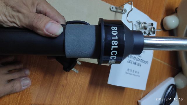 Máy khò cầm tay model 8018.