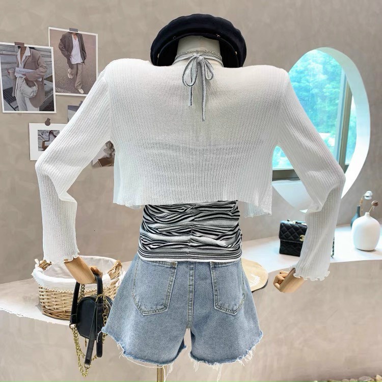 Set áo yếm kẻ ngang kèm áo choàng cardigan mỏng lửng