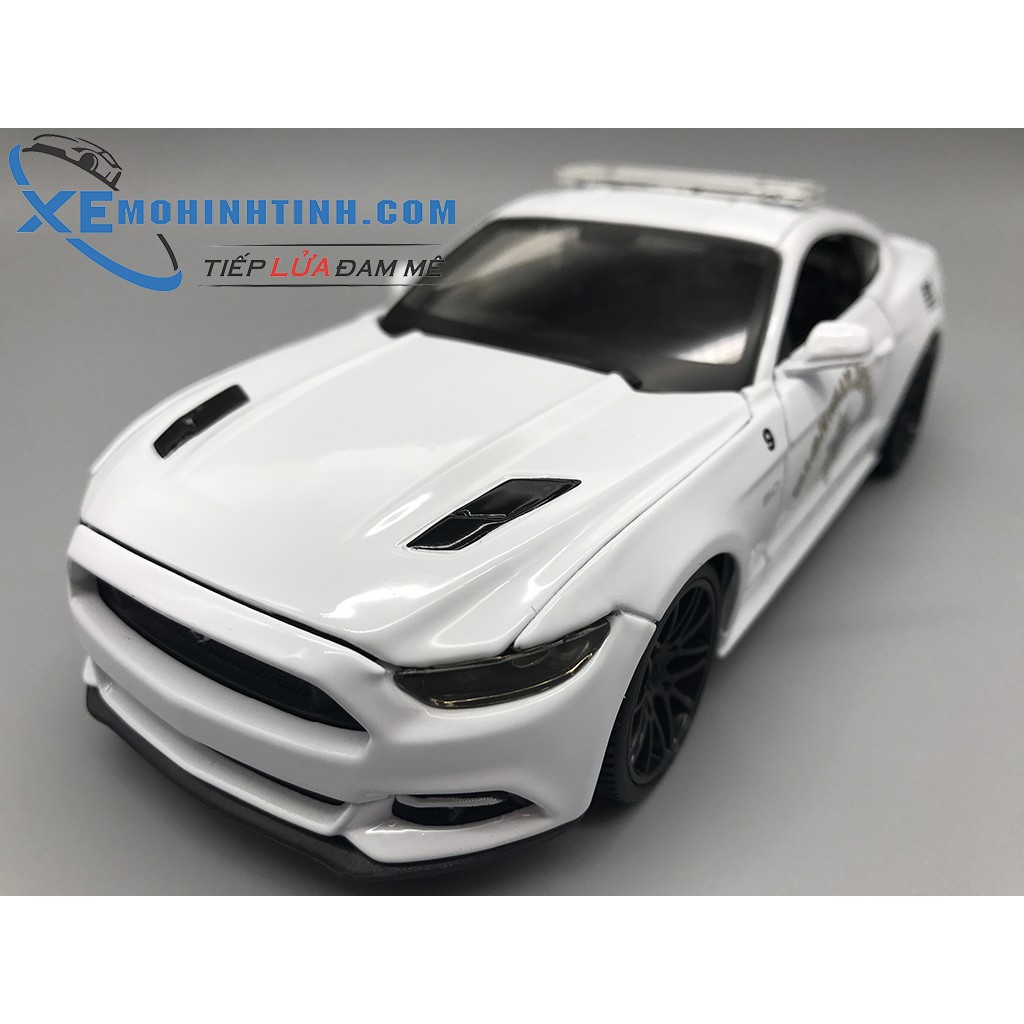 Xe Mô Hình Ford Mustang Gt Police 2015 1:24 Maisto (Trắng)