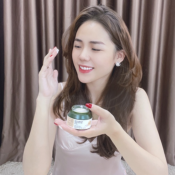 Kem Dưỡng Ẩm Dưỡng Ẩm Chuyên Sâu Với Coenzym Q10 Ngừa Lão Hoá Da Tơ Tằm Cỏ Mềm 50g