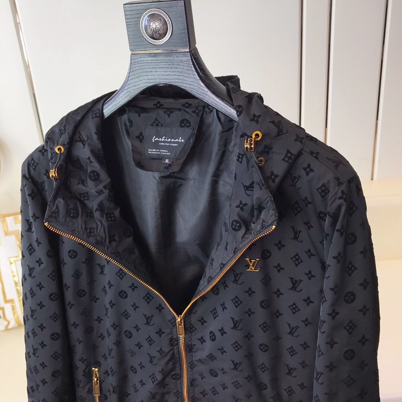 Áo khoác gió nam thương hiệu Louis Vuitton LV bản dày hoạ tiết logo