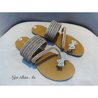 Dép xỏ ngón đính đá siêu xinh