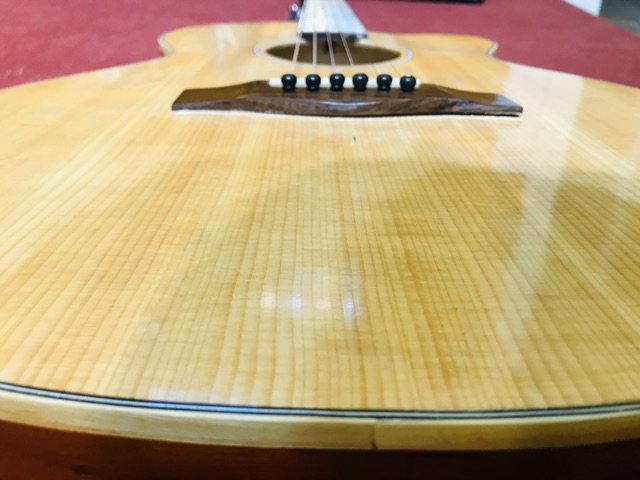 Đàn guitar Việt