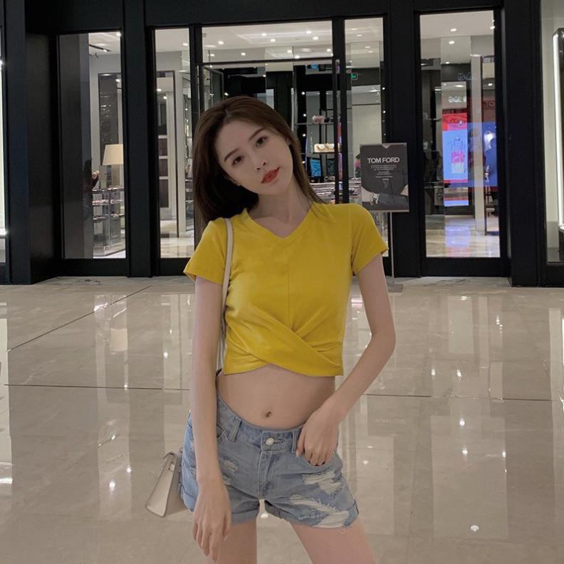 Áo thun croptop cổ tim xoắn eo