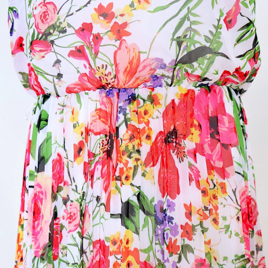 Đầm voan hoa xếp ly form rộng hai lớp sát nách cổ tròn Maxi Dress MS505 | BigBuy360 - bigbuy360.vn