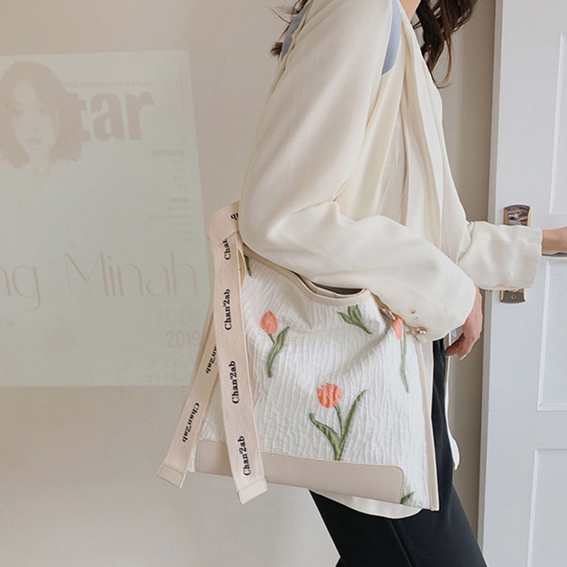 Túi Tote Đeo Vai Họa Tiết Hoa Tulip Cherry Tinh Tế Thời Trang Cho Nữ