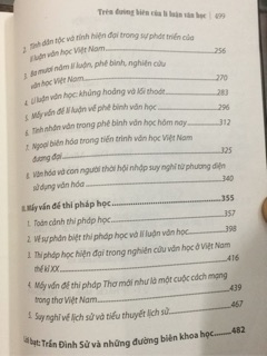 Trên đường biên của lí luận văn học