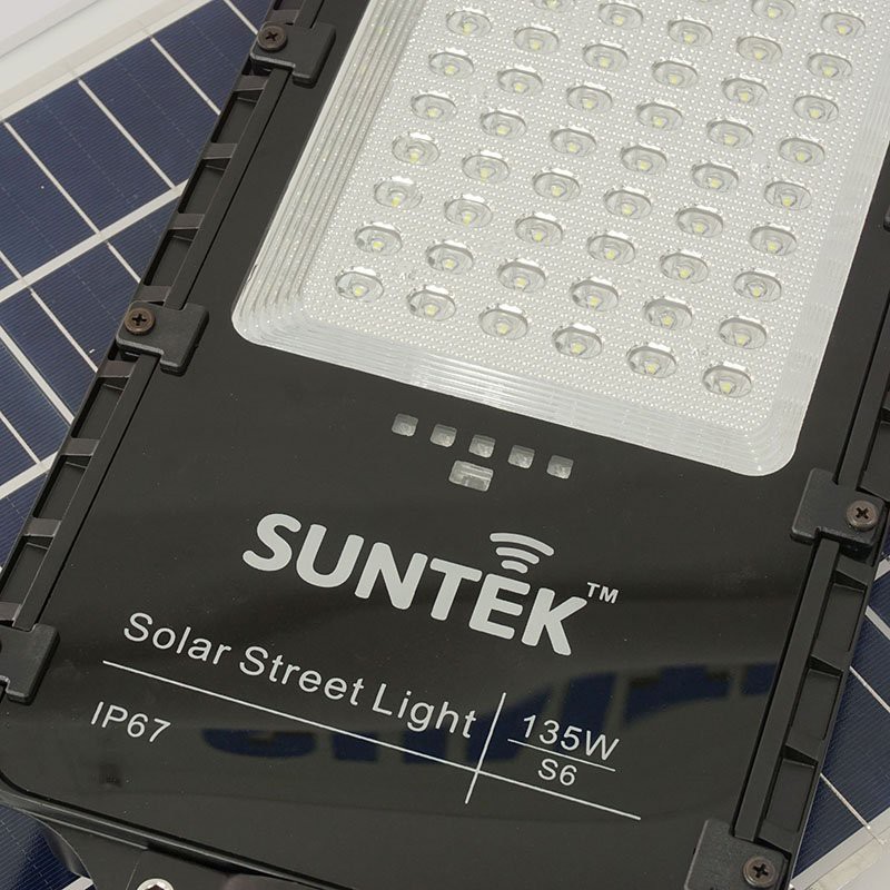 Đèn Đường Năng Lượng Mặt Trời SUNTEK LED Solar Street Light S6 135W - Hàng Chính Hãng - Bảo hành 3 năm 1 đổi 1