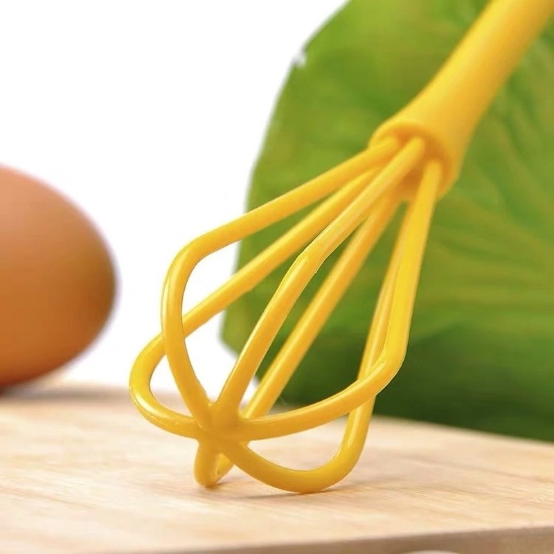 1 Dụng Cụ Đánh Trứng Bằng Nhựa 18cm Màu Sắc Ngẫu Nhiên Chất Lượng Cao