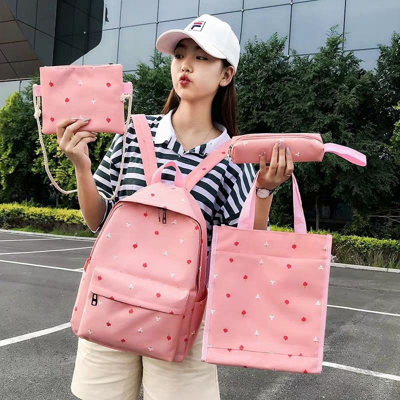 Balo 4 món họa tiết độc đáo cho bé