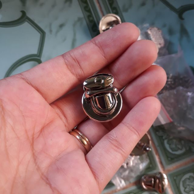 Khoá sập bạc mini loại xịn