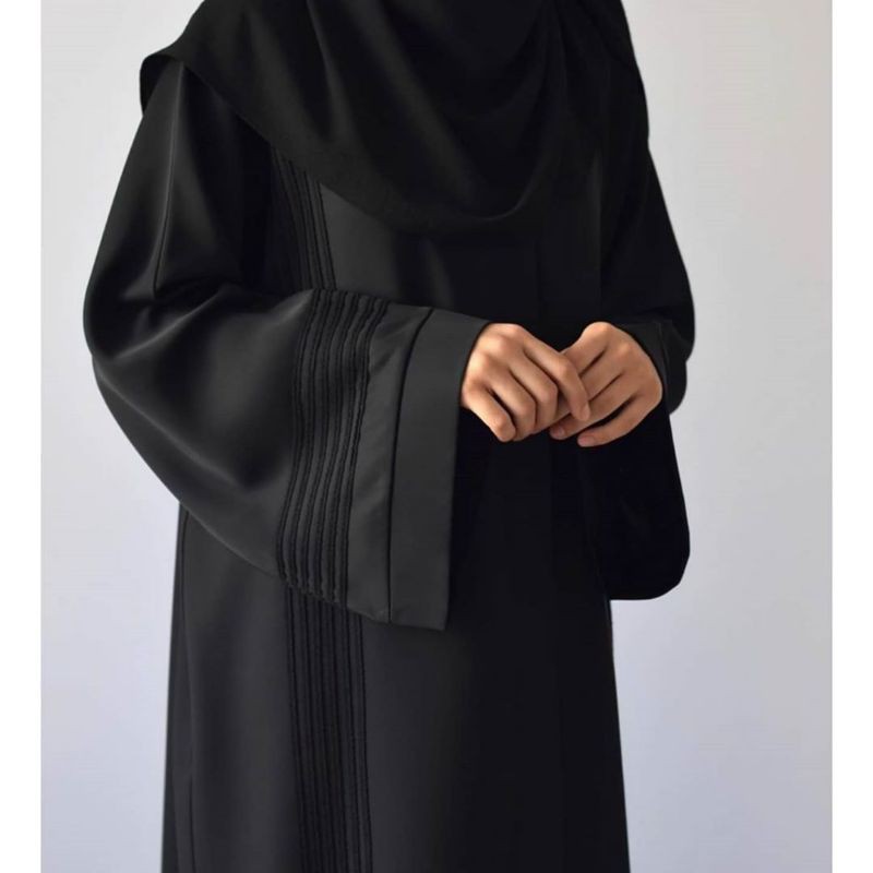 Mới Đầm Maxi Thêu Hoa Saudi Arabia Đen
