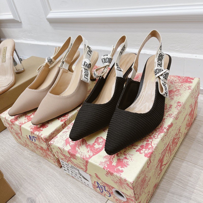 ♥️ Sandal bít mũi, vải gai xịn xò, fullbox + túi giấy + hoá đơn( video và 4 ảnh cuối là shop tự chụp)