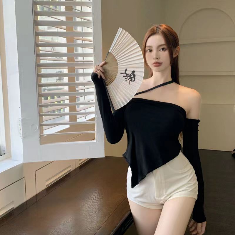 Áo Ôm Trễ Vai Tay Dài Dây Chéo Áo Kiểu Nữ Hở Vai Chéo Tà Chất Len Tăm Phong Cách Hàn Quốc Siêu Xinh