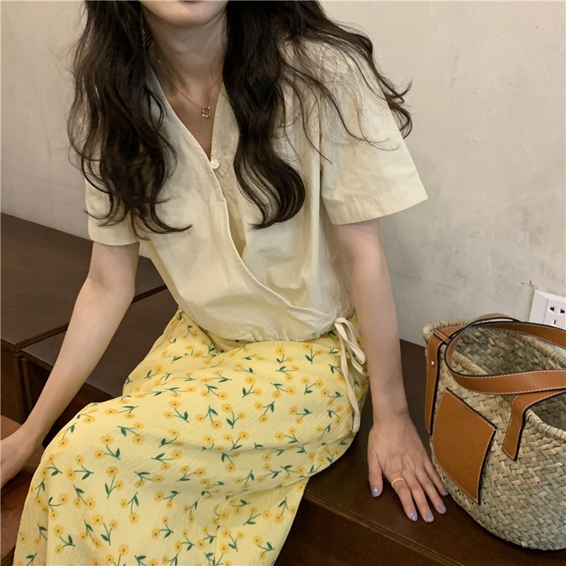 [ORDER] Chân váy suông hoa nhí style Korea (trắng/vàng)