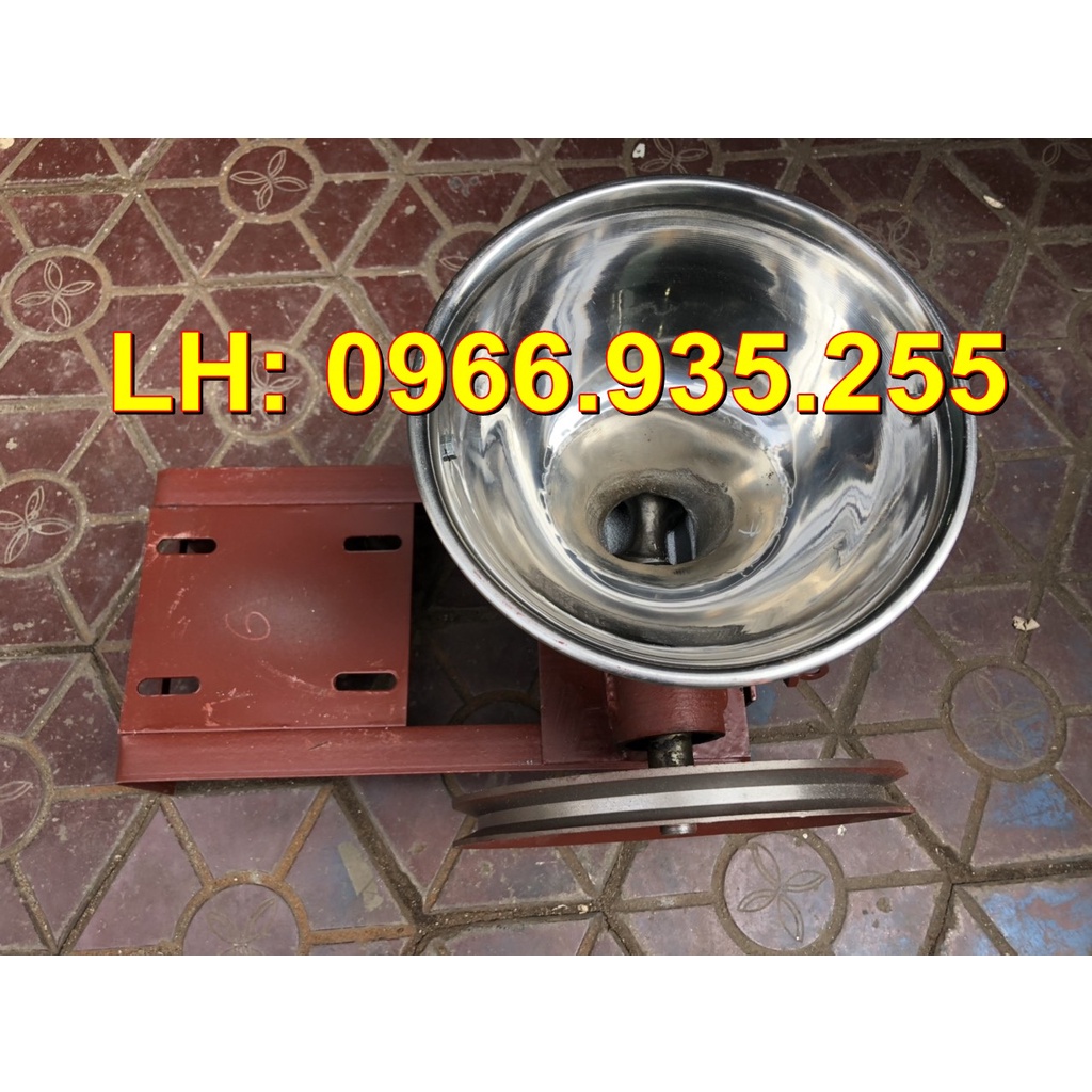 Máy xay xương, đầu gà vịt làm thức ăn cho vật nuôi, máy làm cám chim (chưa mô tơ)
