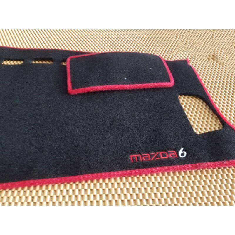 thảm taplo nỉ xe oto MAZDA6