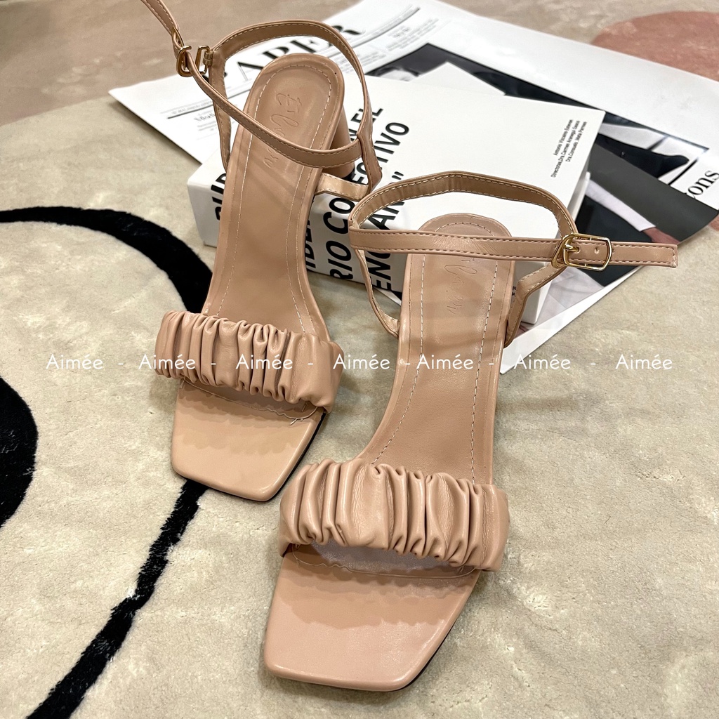 Sandal Quai Ngang Bảng Nhún Gót Vuông 5Phân Thiết Kế Với Điểm Nhấn Bảng Nhún Tôn Chân Thoải Mái Dễ Di Chuyển
