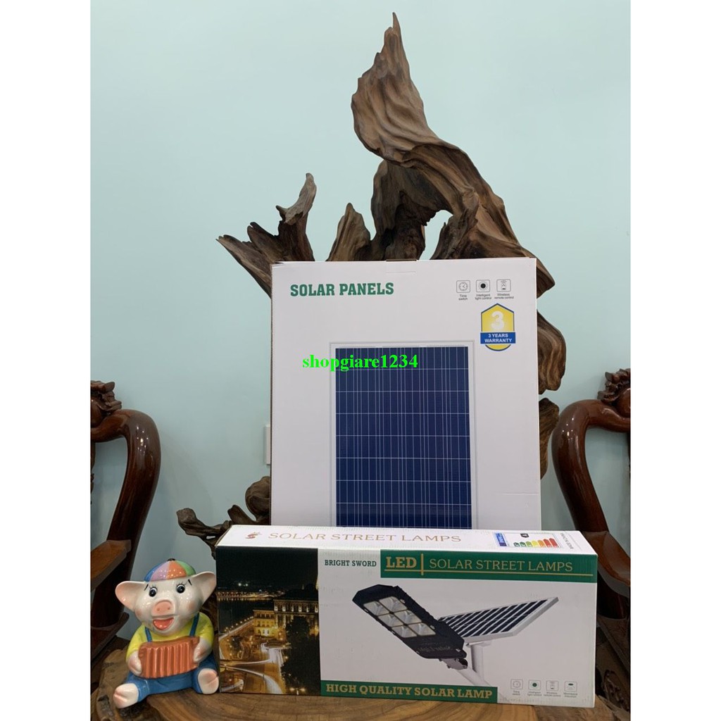 Đèn đường 200W NĂNG LƯỢNG MẶT TRỜI (có đồng hồ hiển thị % pin)