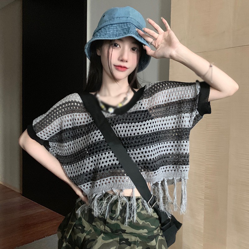 Áo Dệt Kim Tay Dài Dáng Rộng Cổ Chữ V Phối Tua Rua Họa Tiết Kẻ Sọc Thời Trang Hàn Quốc Cho Nữ