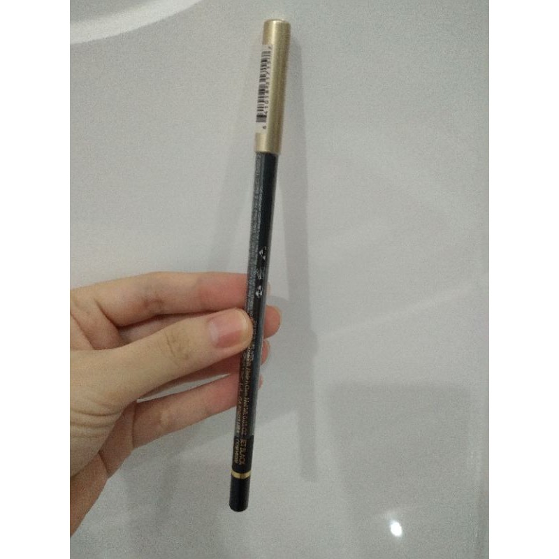 CELAVI PENCIL EYELINER MÀU ĐEN