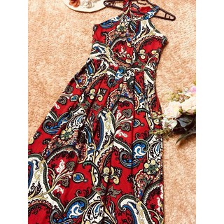 Đầm maxi dài hoa văn cổ yếm thời trang .