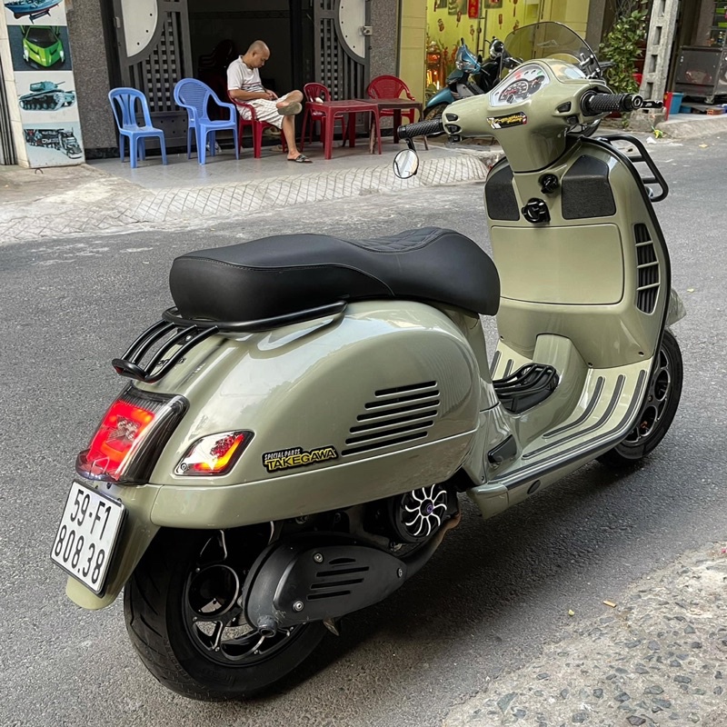 BAGA CONG CHO VESPA GTS