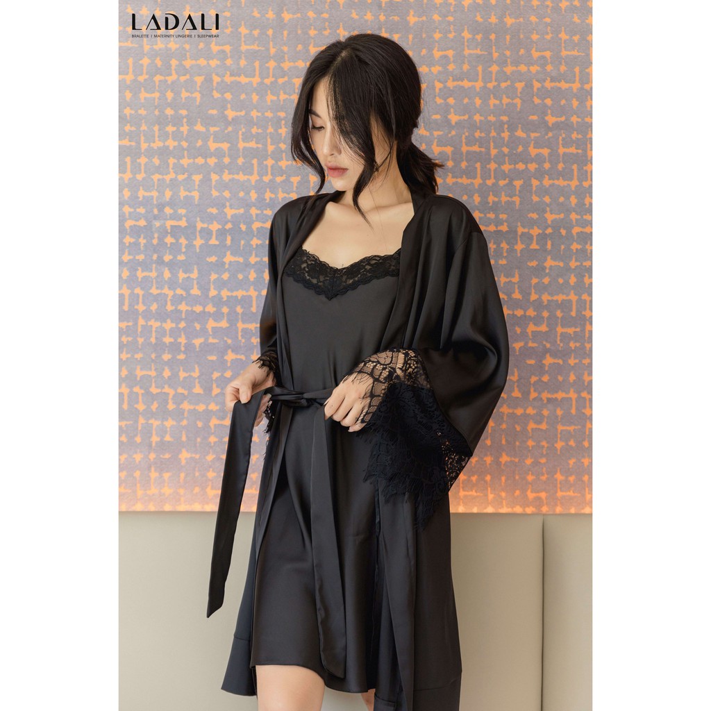 Combo Đồ Ngủ Nữ Set Váy Ngủ, Choàng Ngủ Nữ LADALI Lụa  Latin Pháp Sexy 4 Màu Đen, Đỏ, Trắng, Da Sang Trọng | BigBuy360 - bigbuy360.vn