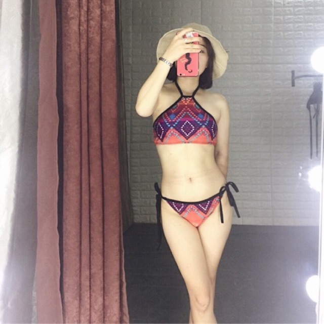 Bikini thổ cẩm