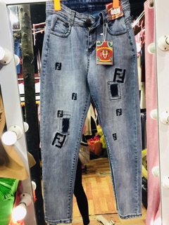 Quần bò baggy