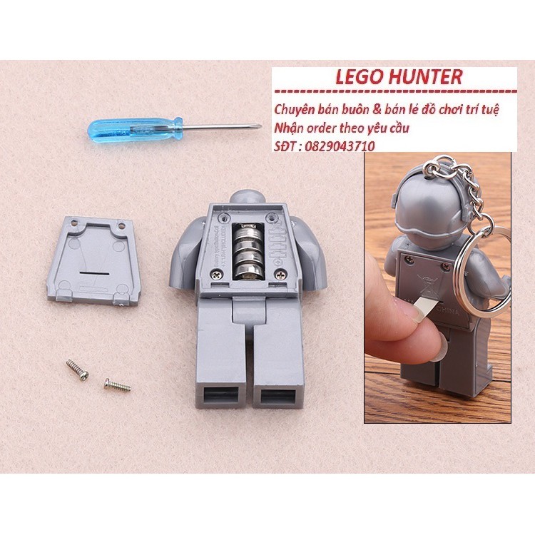 Móc khóa nhân vật Lego có đèn LED
