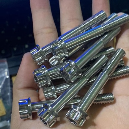 Ốc salaya 8x50 TBT chất liệu inox 304 lắp tăng sên âm cần thắng winner sonic cùi dĩa và nhìu vị trí trên xe