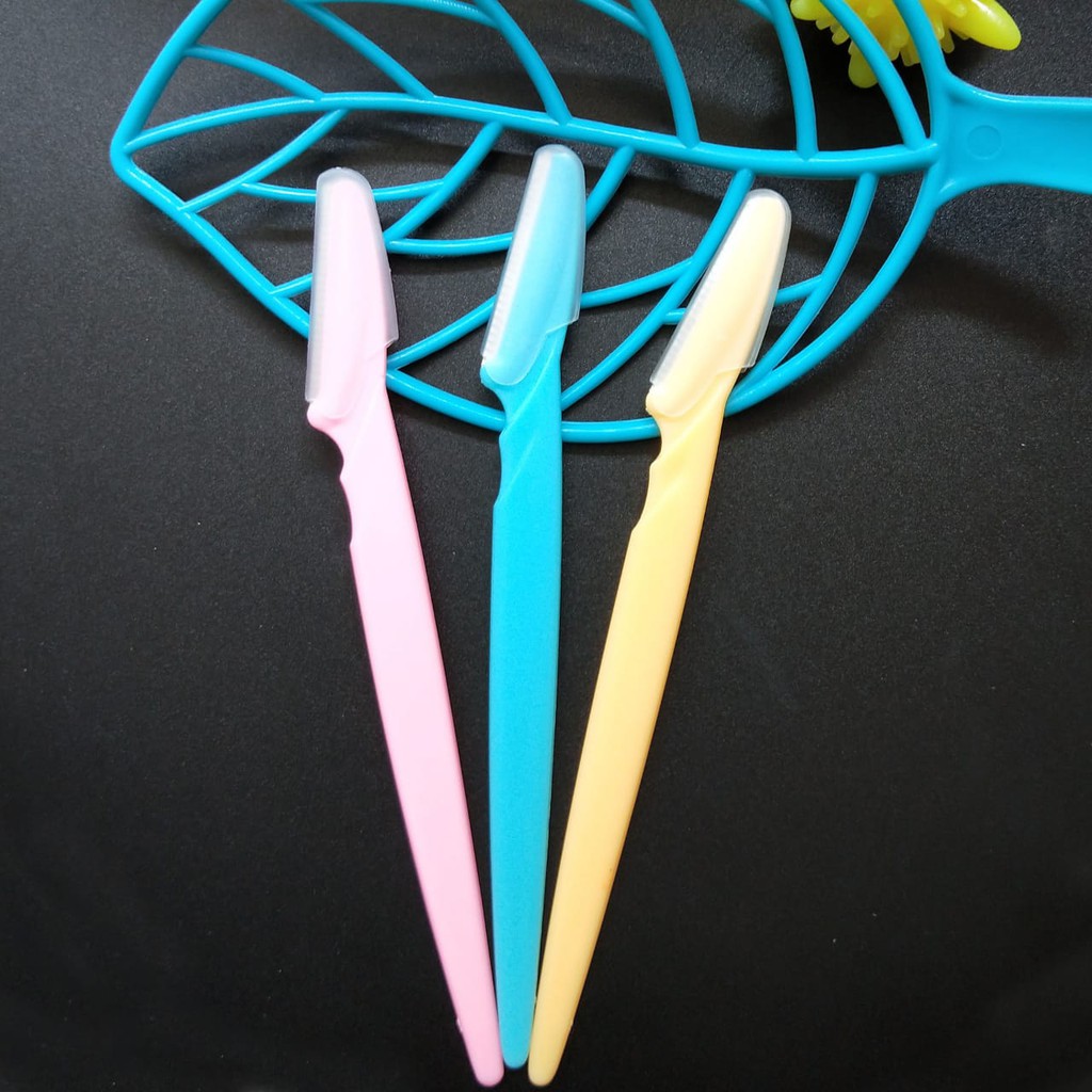 (hàng Mới Về) Dao Cạo Lông Mày Tiện Dụng Cho Nữ J152