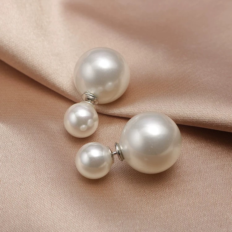 Khuyên tai bạc Cecy ngọc trai nhân tạo chốt bạc ý 925 mang lại sự thanh lịch, trẻ trung cho nữ - CECY 067