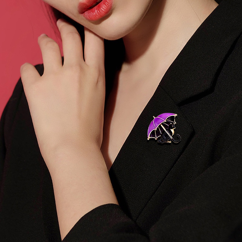 Ghim Cài Áo Hình Mèo Đen Và Cây Dù Thời Trang