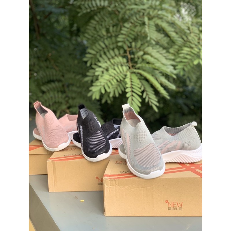 Giày slip on